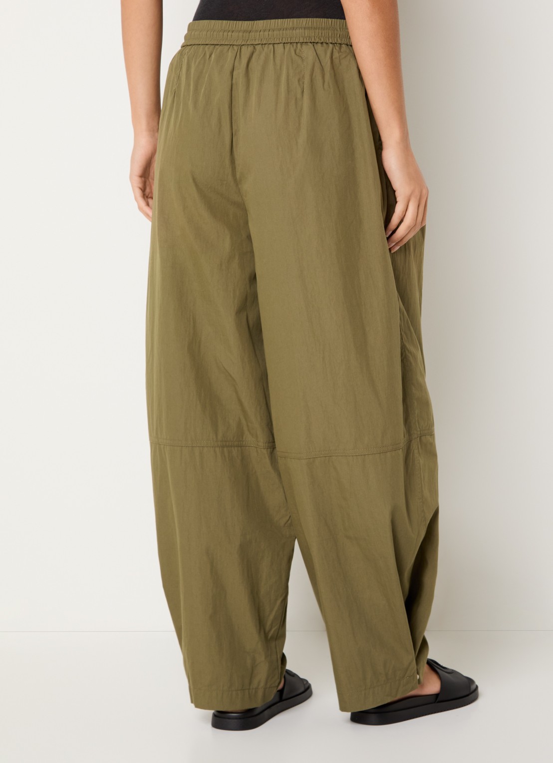 Neo Noir Bernie high waist wide fit broek met steekzakken - achterkant 2 legergroen