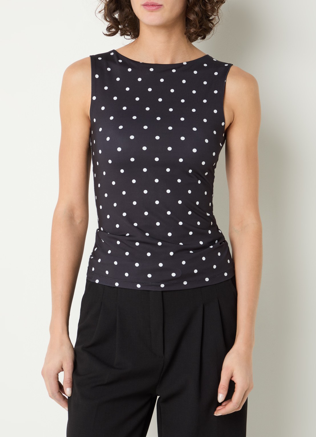 Neo Noir Ditty top met stippenprint - detail 4 zwart