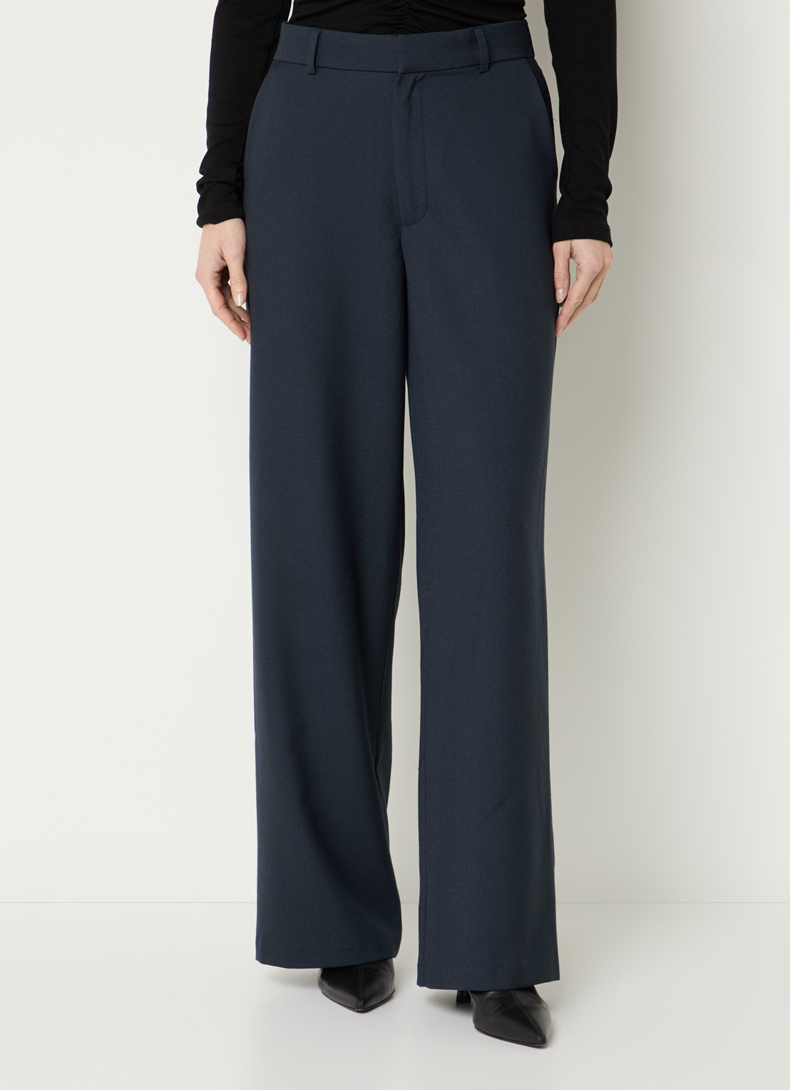 Neo Noir Emmett high waist straight fit pantalon met steekzakken - detail 2 donkerblauw