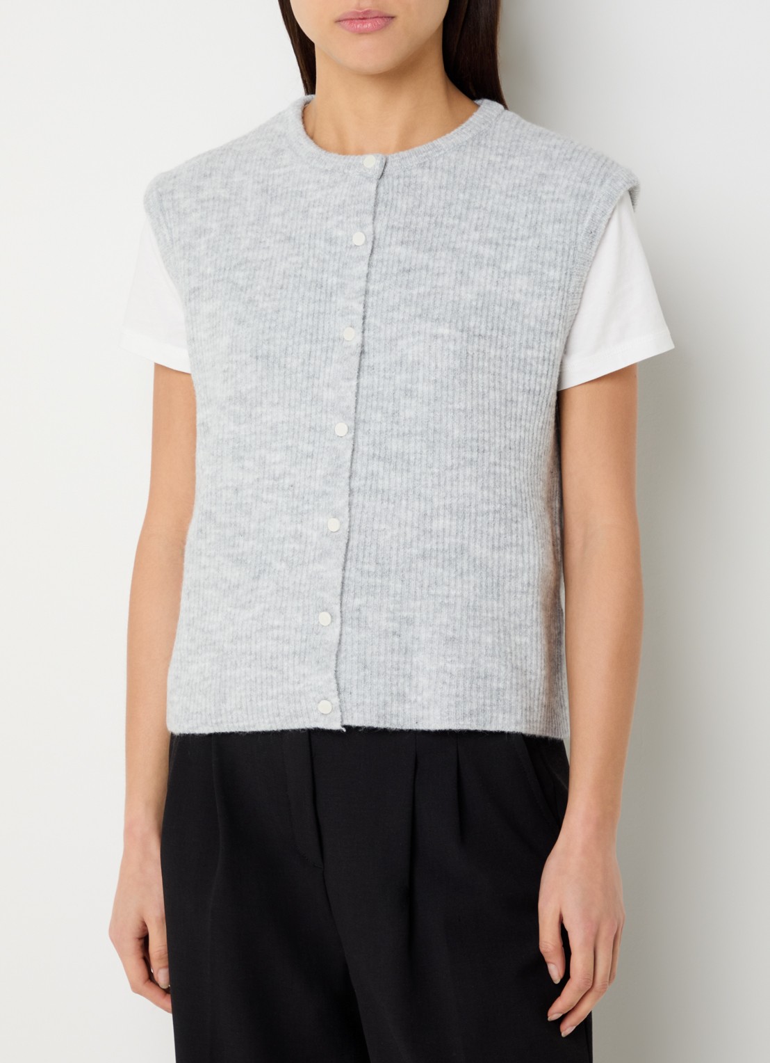 Neo Noir Everest ribgebreid gilet met ronde hals - detail 4 lichtgrijs