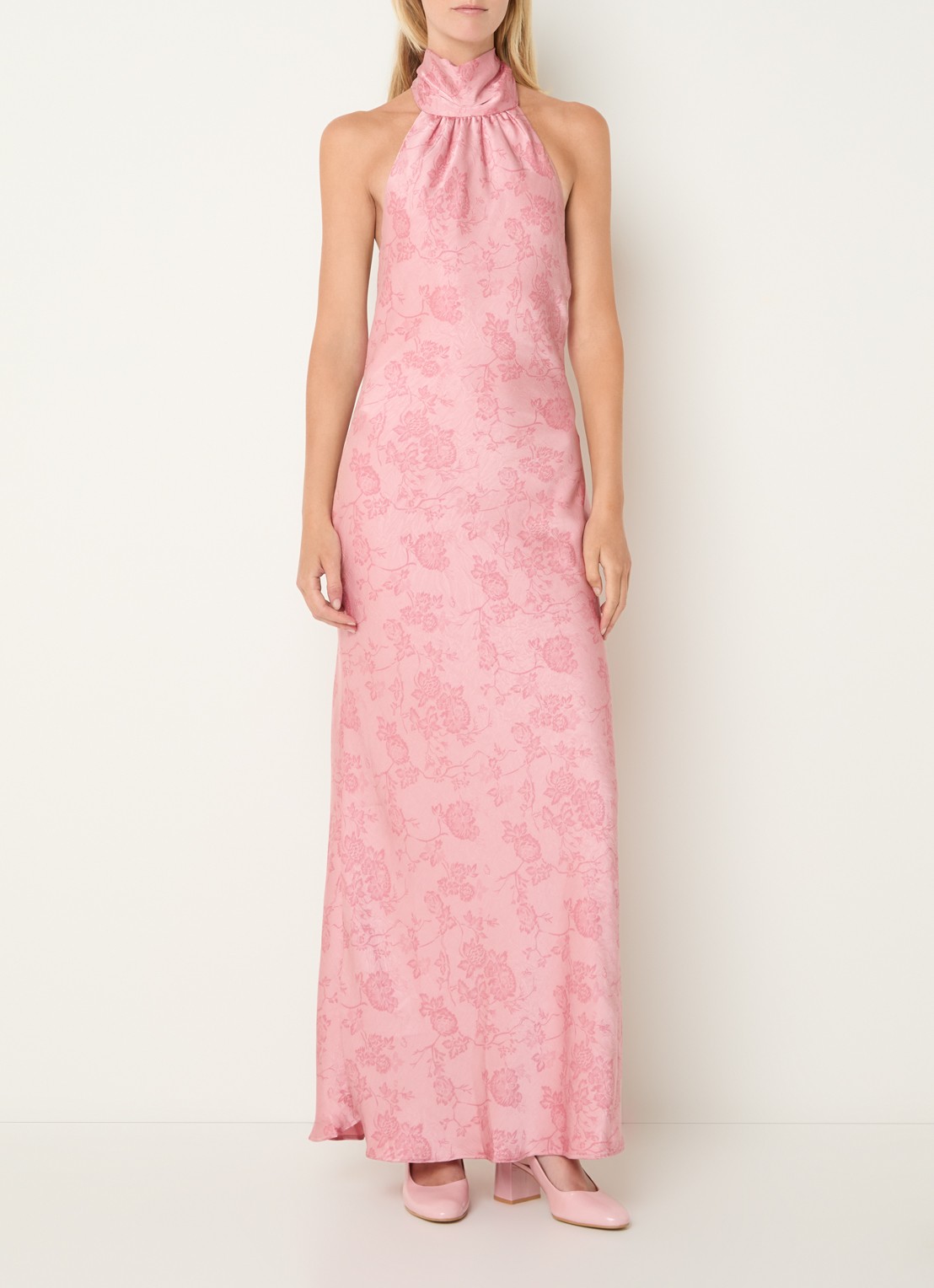 Neo Noir Fiona maxi jurk met print - detail 2 lichtroze