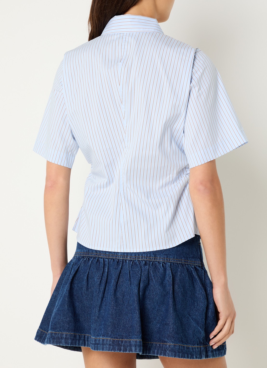 Neo Noir Hazel Stripe asymmetrische blouse met streepprint - achterkant 4 lichtblauw