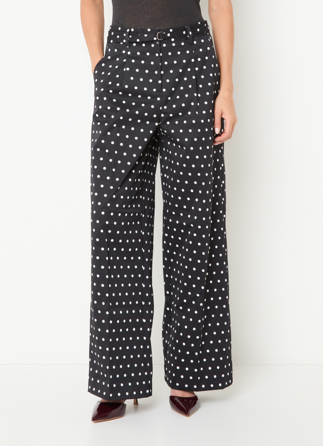 Neo Noir Malba high waist wide fit broek met ceintuur en stippenprint - detail 4 zwart