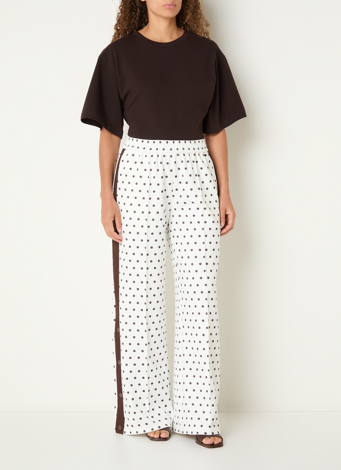 Neo Noir Meggie high waist straight fit trackpants met stippenprint - voorkant 3 gebroken wit