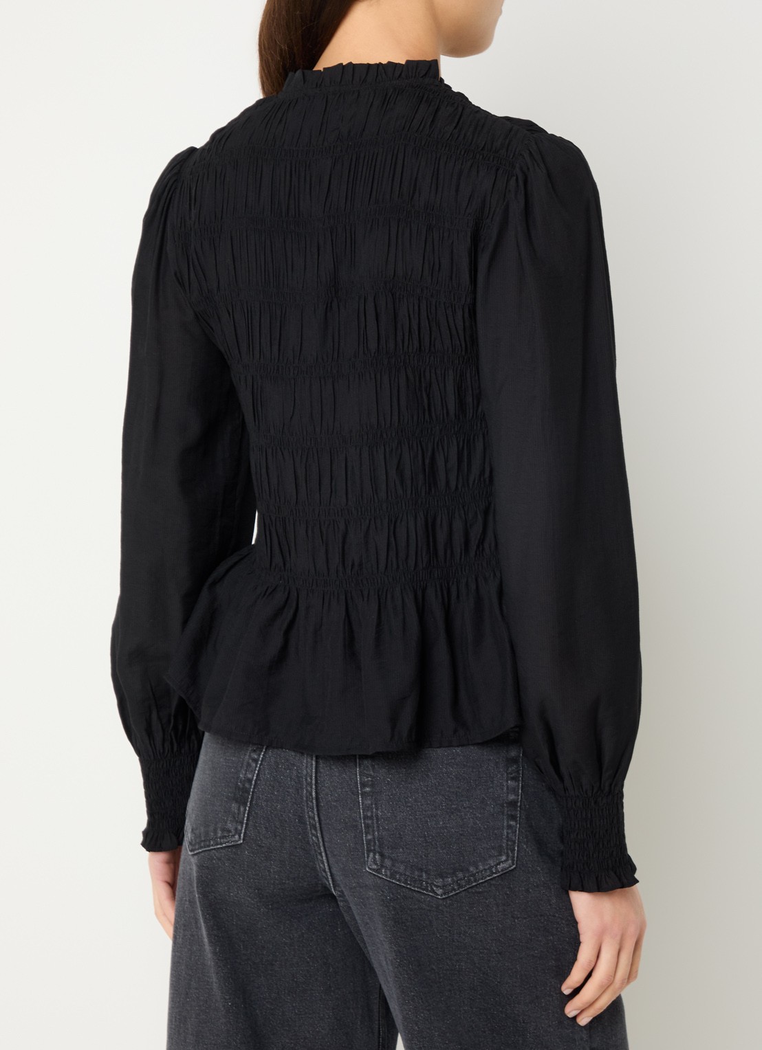 Neo Noir Mocca blouse met smockwerk en ballonmouw - achterkant zwart
