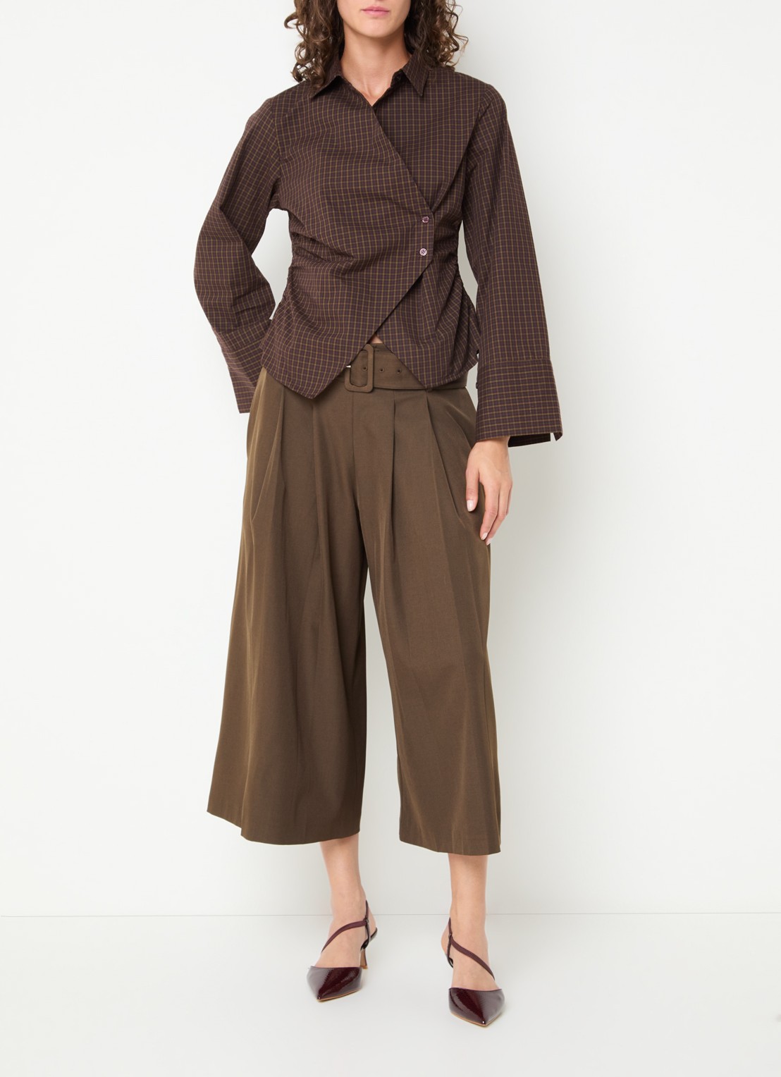 Neo Noir Rilene high waist wide fit culotte met ceintuur - voorkant 2 bruin