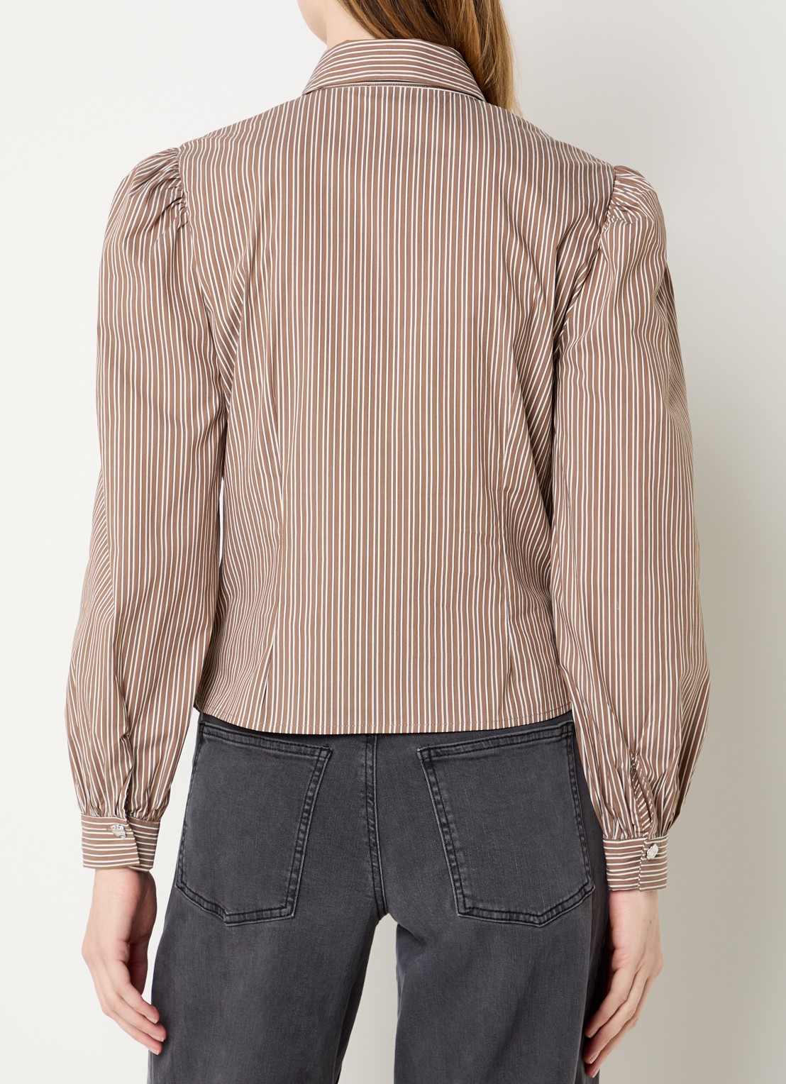 Neo Noir Ritta blouse met smockwerk en streepprint - achterkant lichtbruin