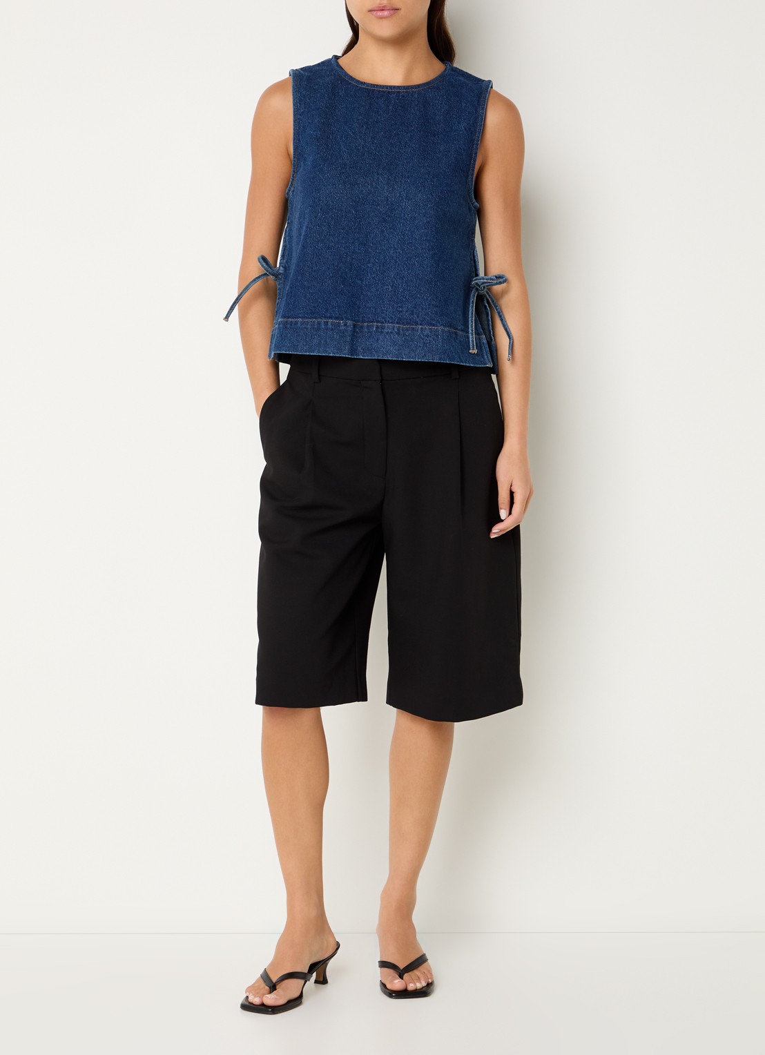 Neo Noir Svetlana top van denim met strikdetail  - voorkant 4 indigo