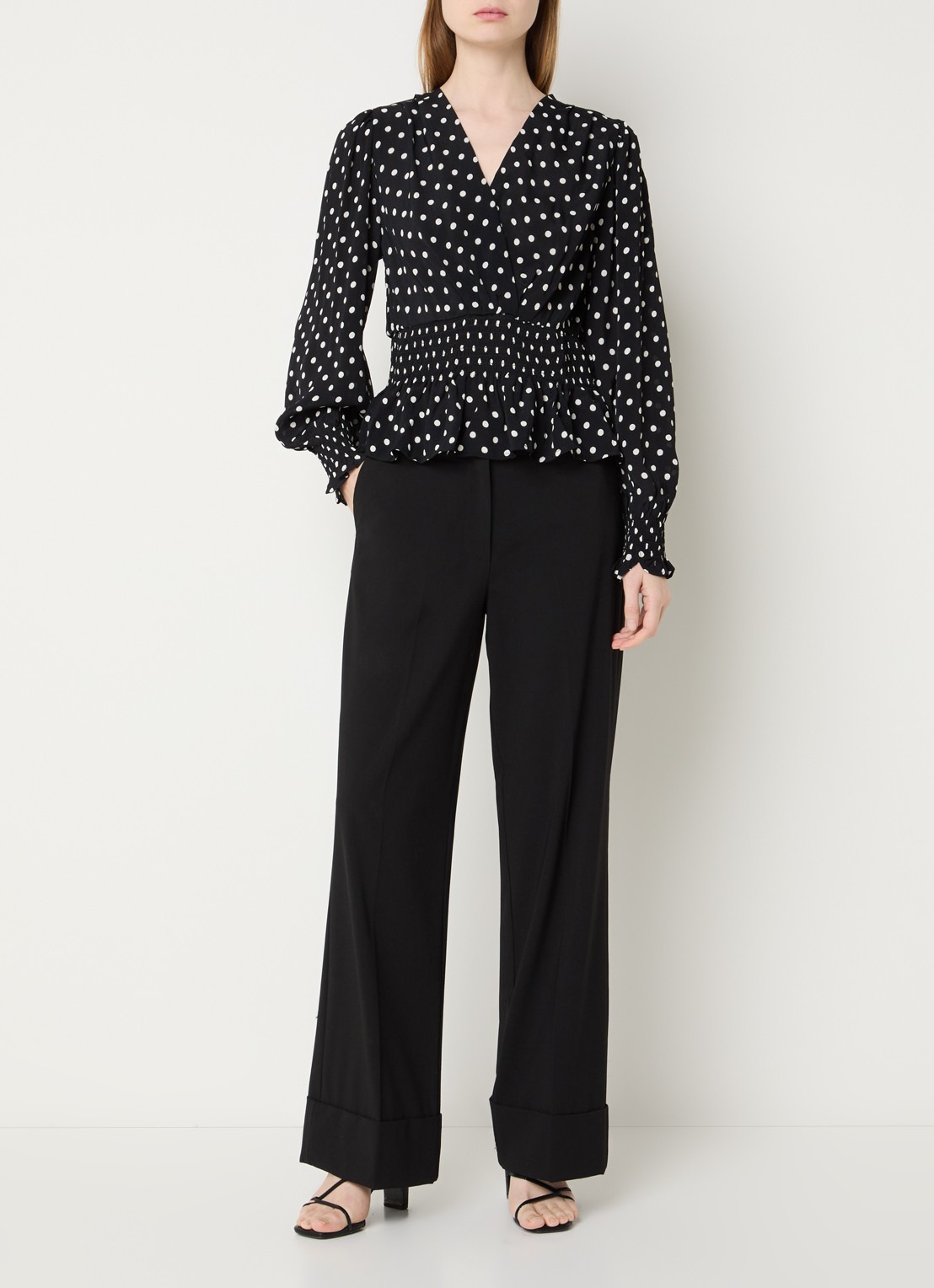 Neo Noir Tamona tuniek met smockwerk en stippenprint - voorkant 4 zwart