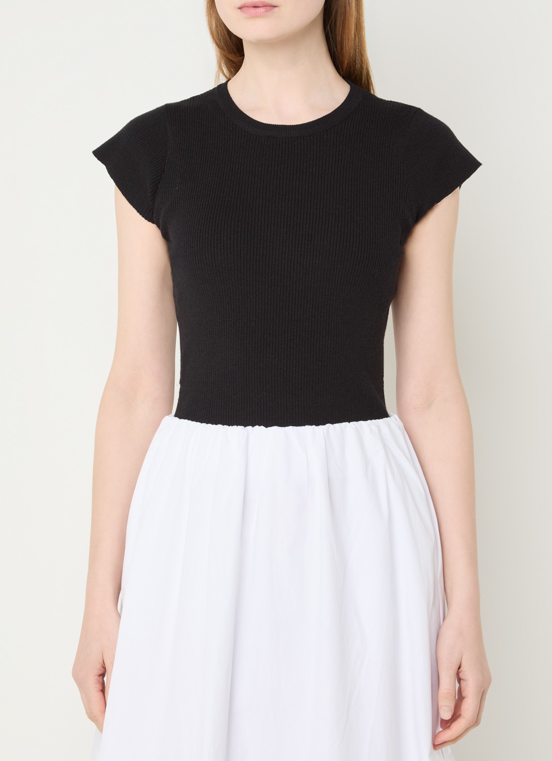 Neo Noir Tirra top met ribstructuur - detail zwart