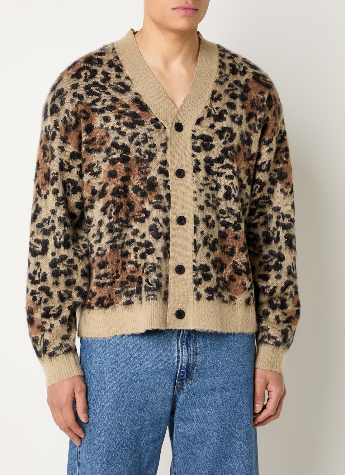 New Amsterdam Surf Association Hibiscus fijngebreid vest in wolblend met panterprint - achterkant mosgroen
