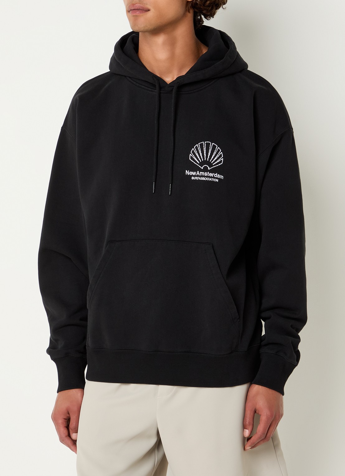 New Amsterdam Surf Association Hoodie met logo- en backprint - achterkant 3 zwart