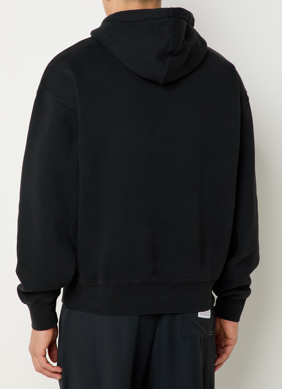 New Amsterdam Surf Association Hoodie met logoborduring en kangoeroezak - achterkant 3 zwart