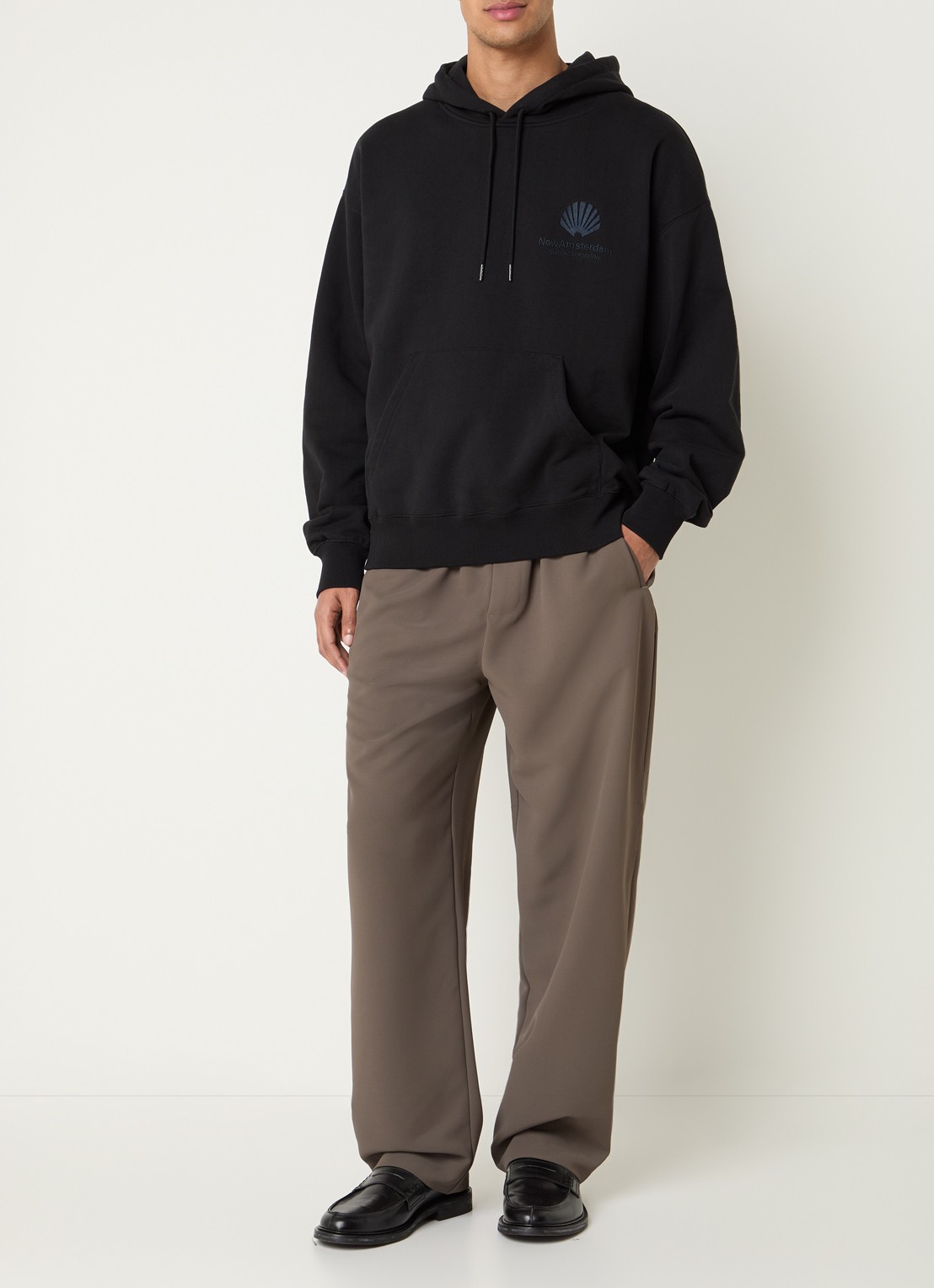 New Amsterdam Surf Association Hoodie met logoborduring - voorkant 2 zwart