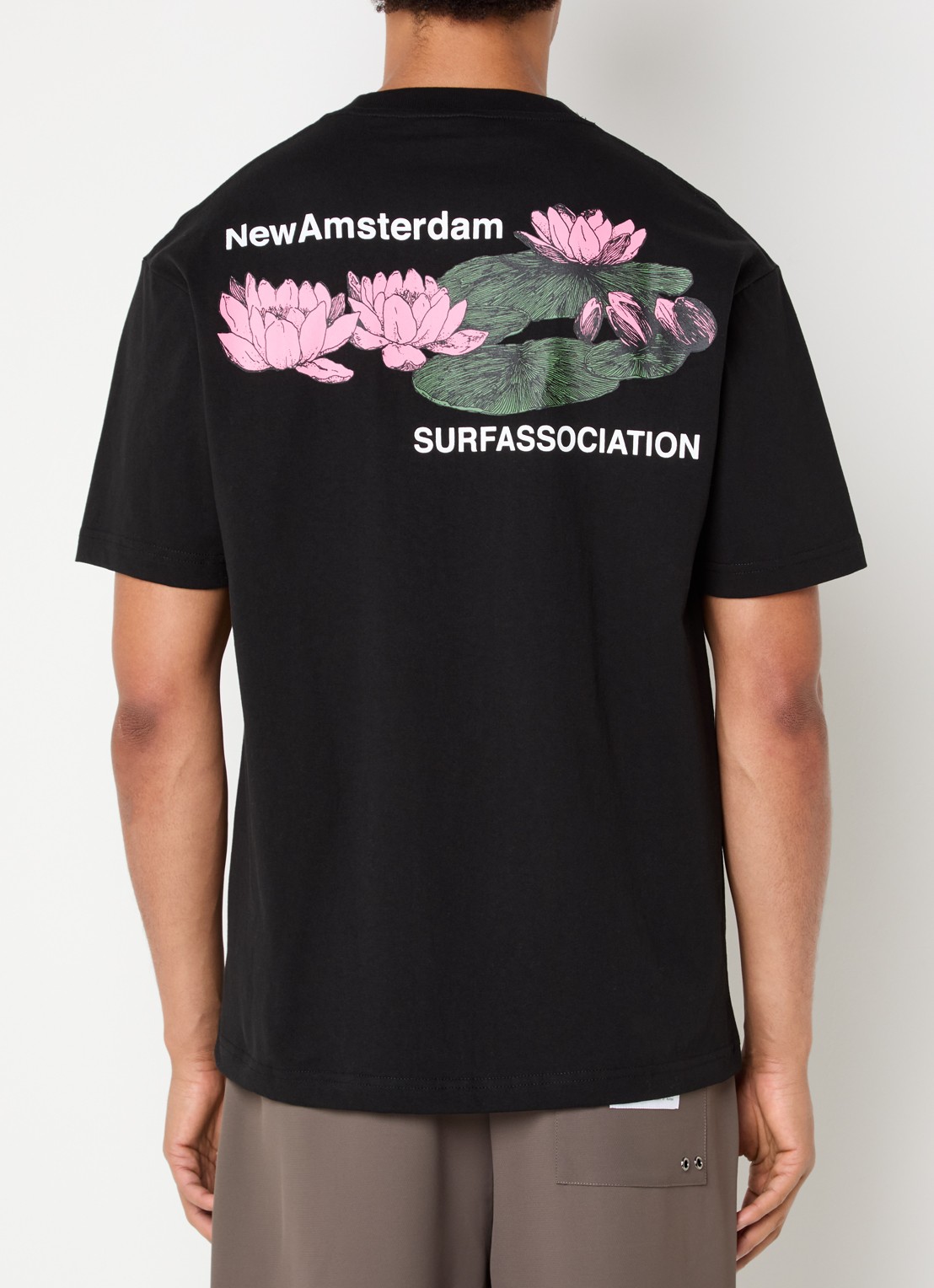 New Amsterdam Surf Association Lilies T-shirt met front- en backprint - detail 4 zwart