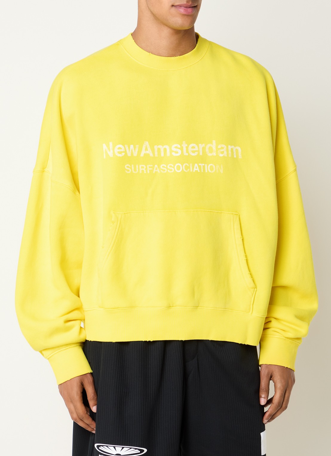 New Amsterdam Surf Association Sweater met logoprint - detail lichtgeel