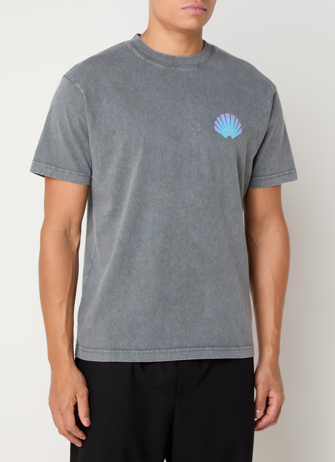 New Amsterdam Surf Association T-shirt met logo- en backprint - achterkant middengrijs