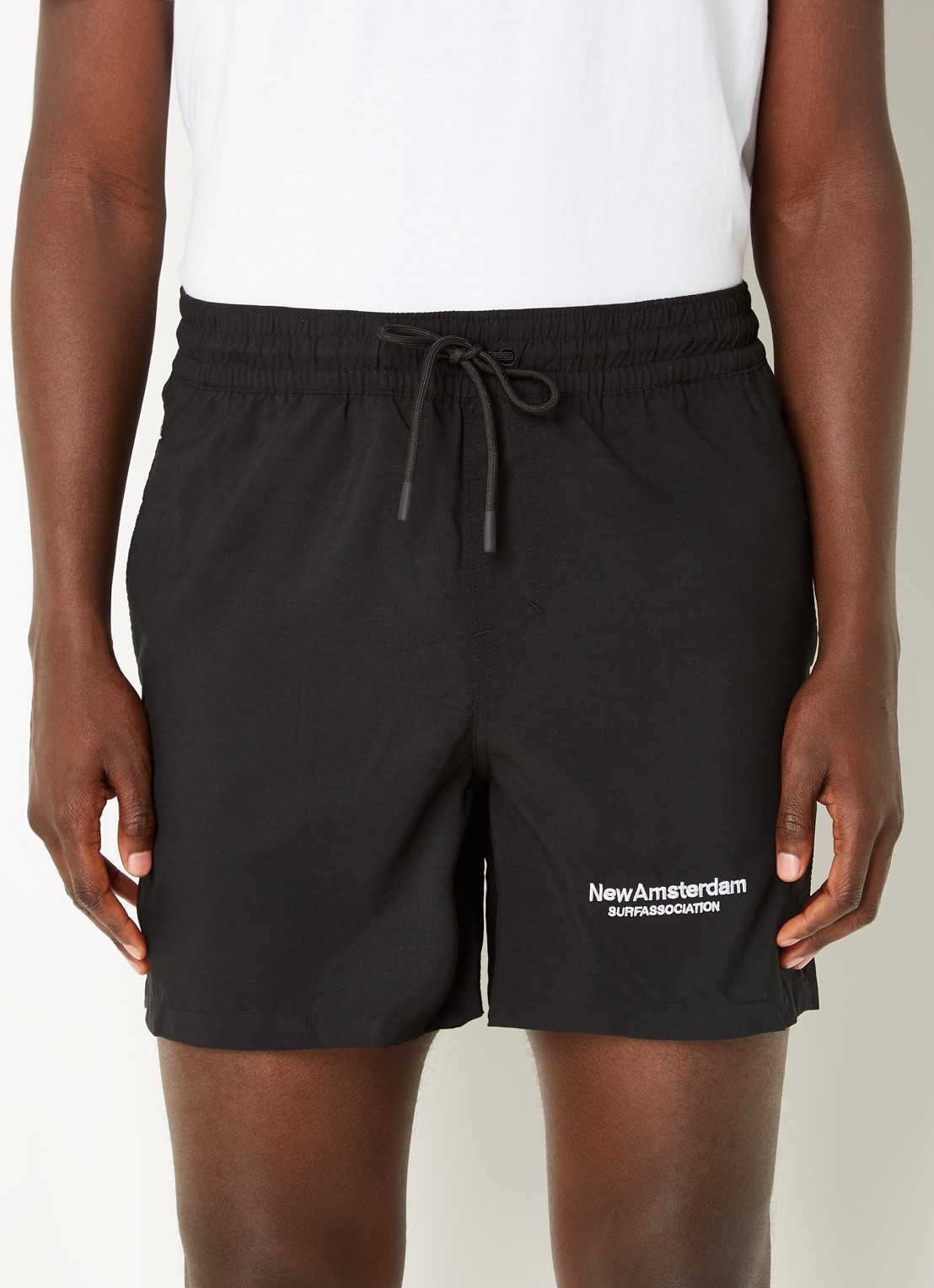 New Amsterdam Surf Association Team straight fit korte broek met logoborduring - detail 2 zwart