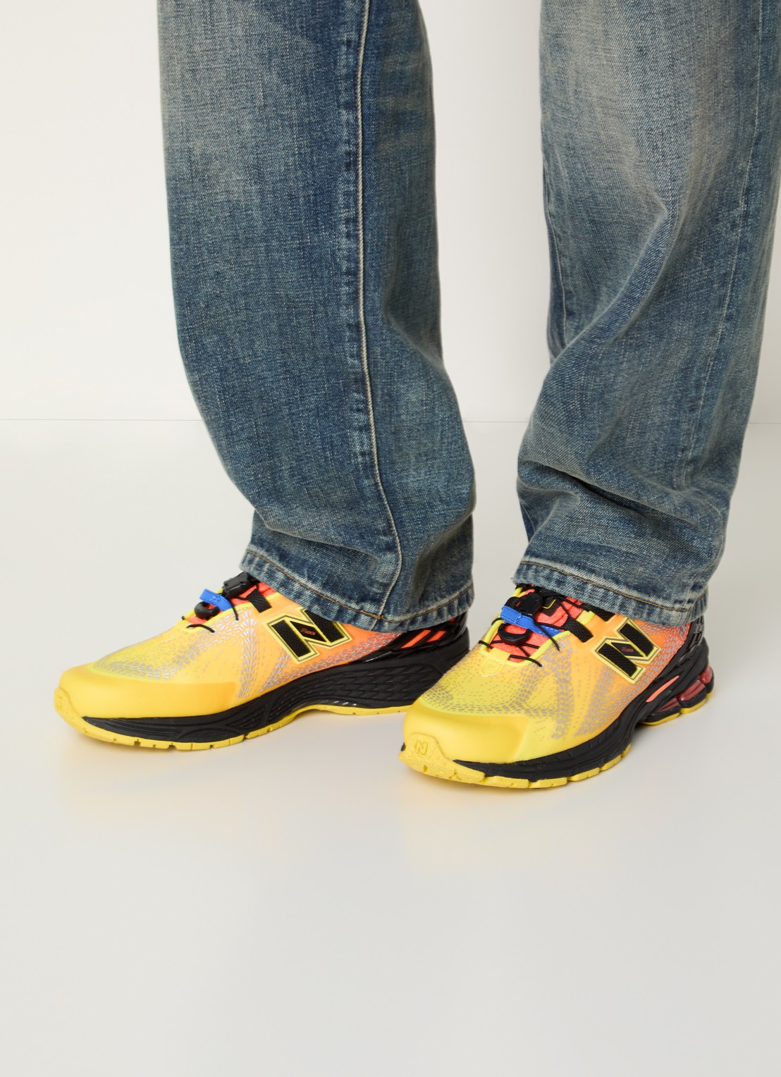 New Balance 1906 sneaker met mesh details - voorkant 6 geel