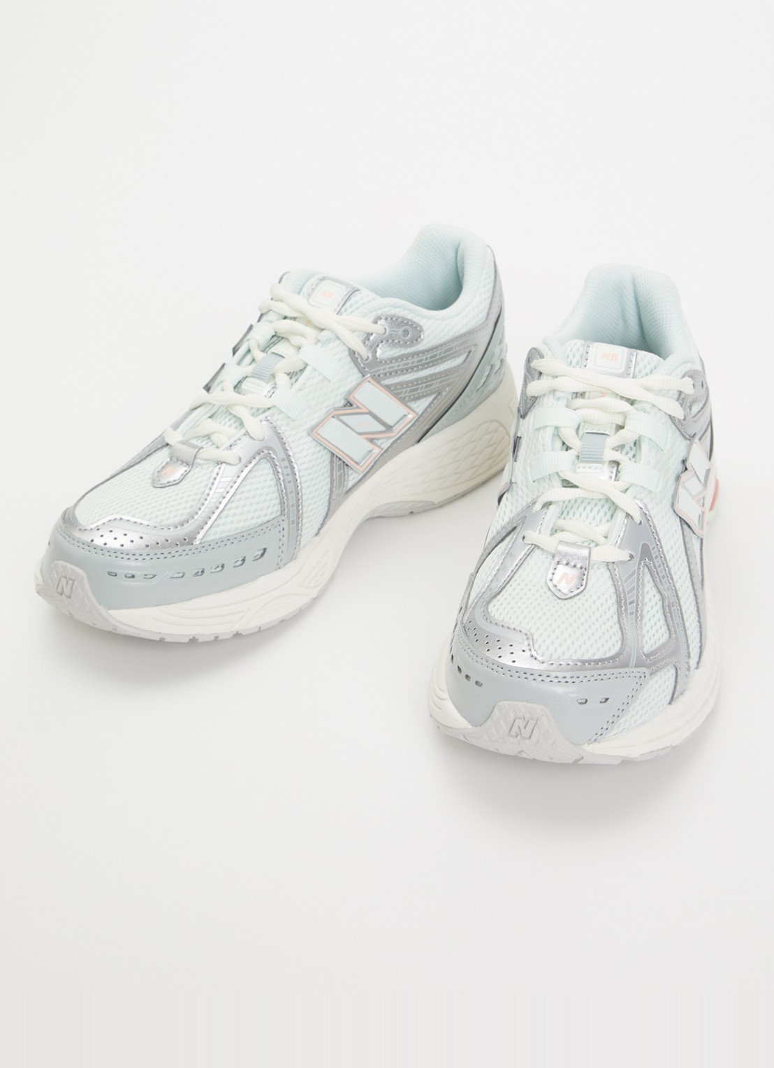 New Balance 1906 sneaker met mesh details - voorkant 2 lindegroen