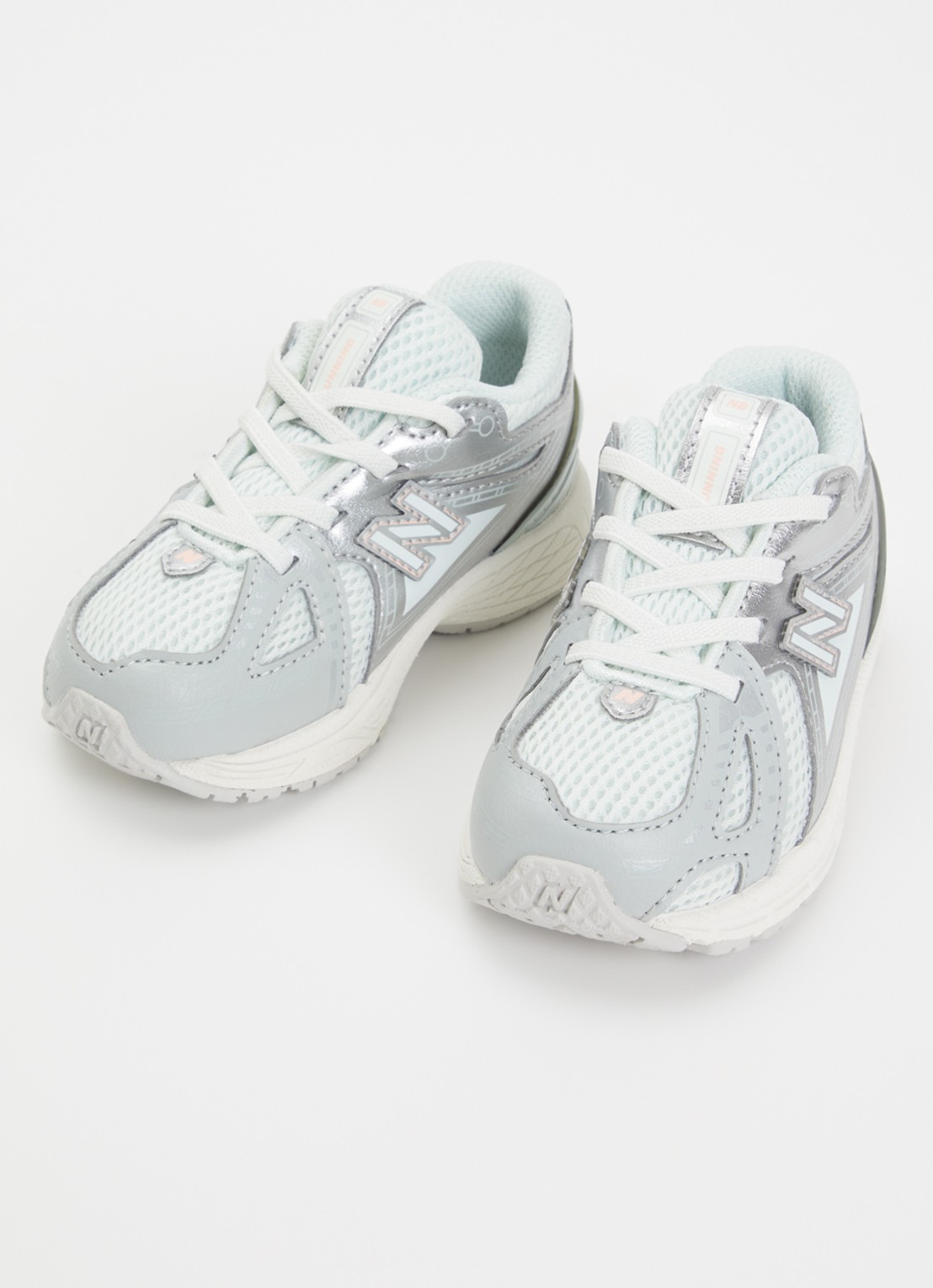 New Balance 1906 sneaker van mesh met details van metallic - voorkant 2 mint