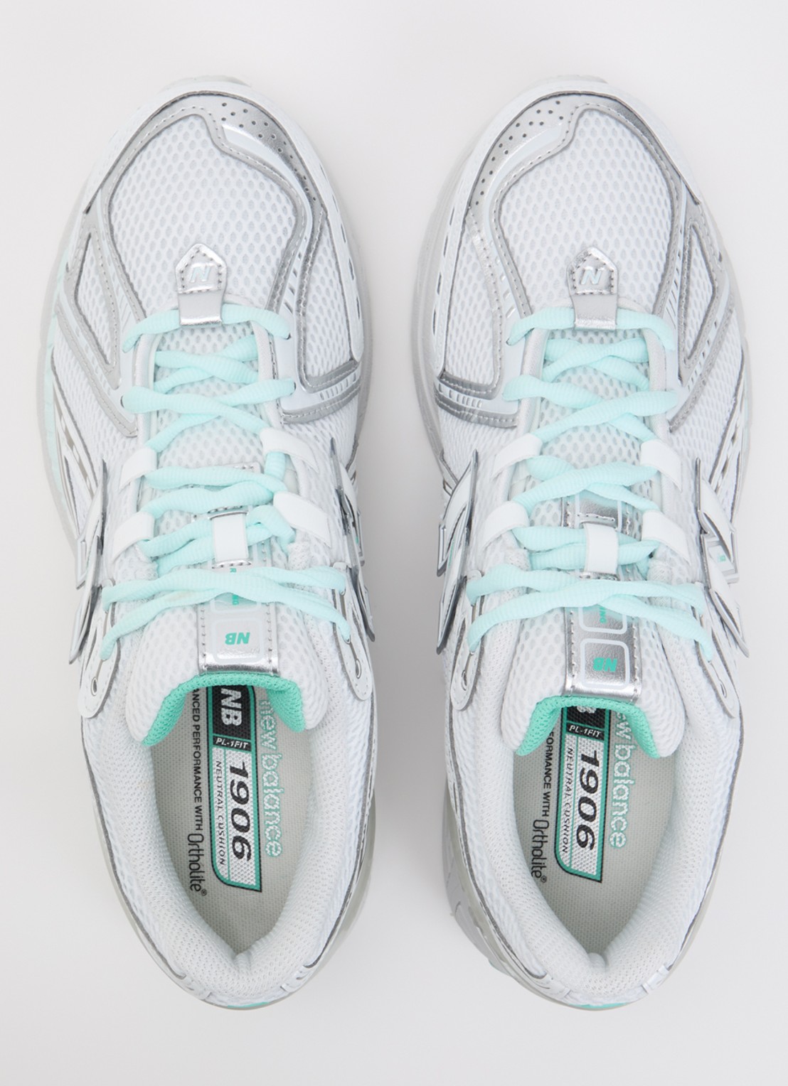 New Balance 1906R sneaker met logo en metallic details  - detail 4 beige