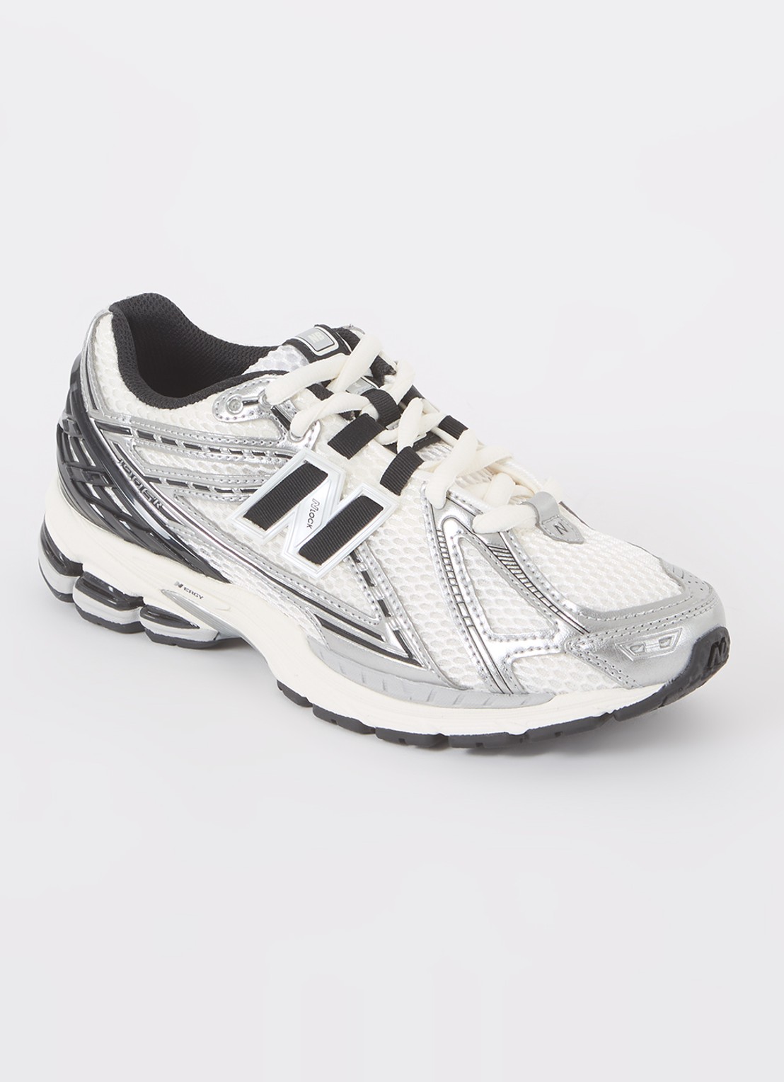 New Balance 1906R sneaker met mesh details - voorkant 4 gebroken wit