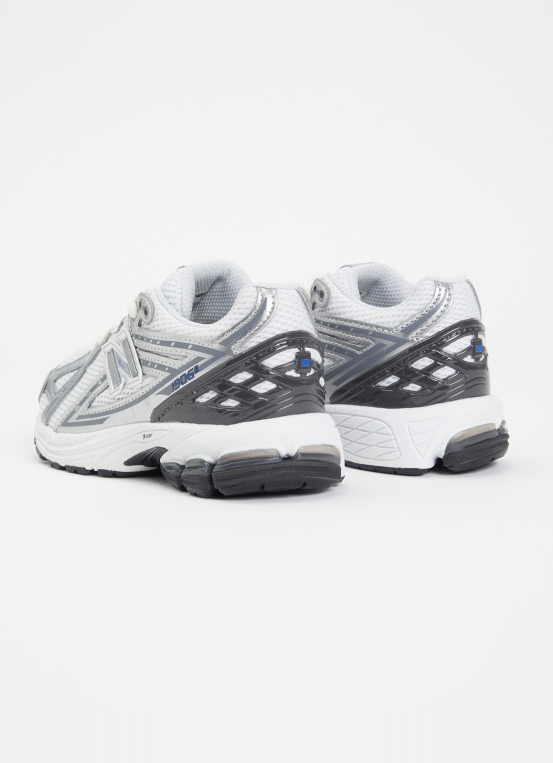 New Balance 1906R sneaker met mesh en metallic details - achterkant 4 grijs