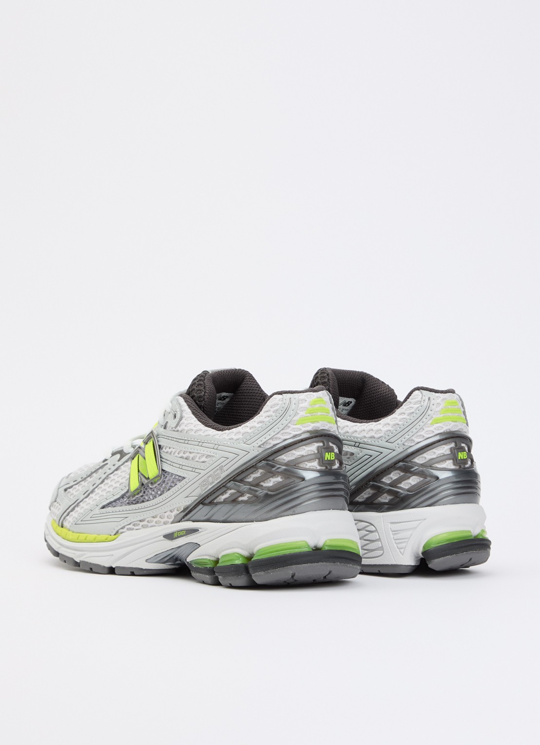New Balance 1906R sneaker van mesh met metallic details - achterkant grijs