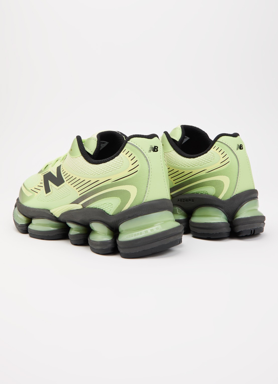 New Balance 2000 sneaker met mesh details - achterkant lime