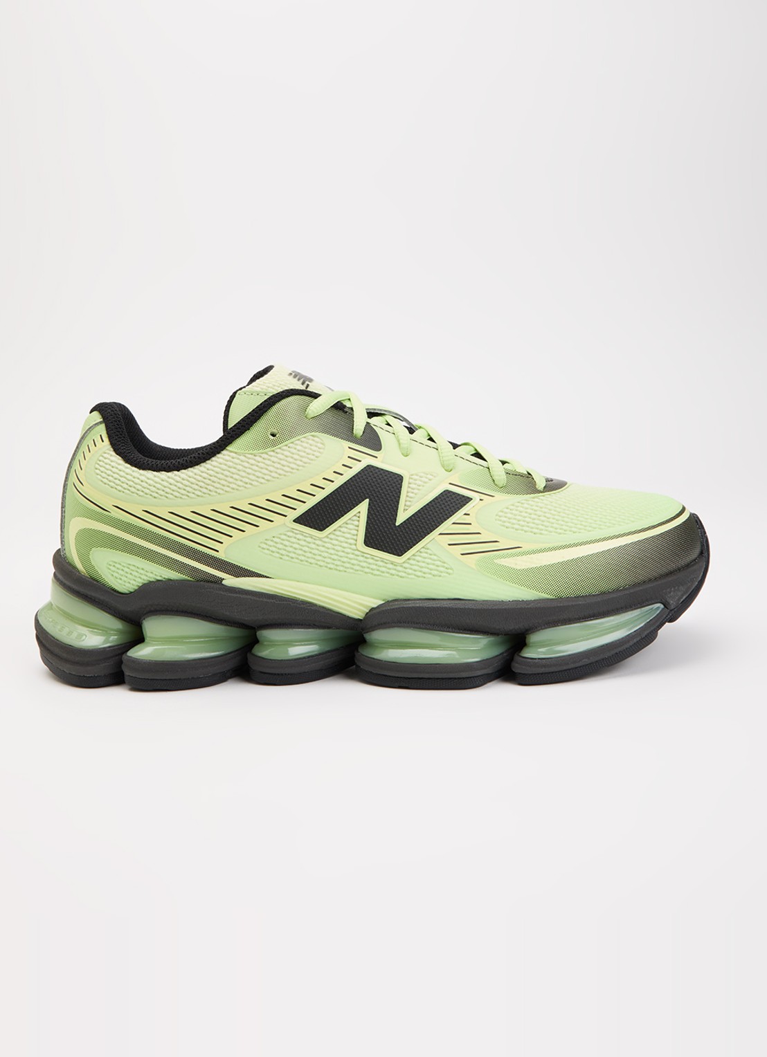 New Balance 2000 sneaker met mesh details - voorkant 2 lime