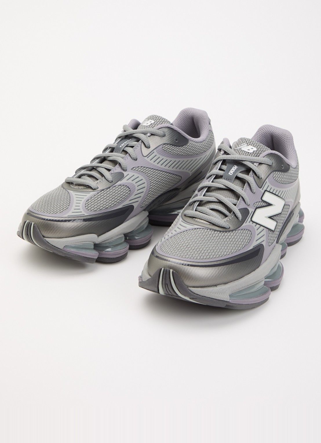 New Balance 2000 sneaker met mesh details - detail grijs