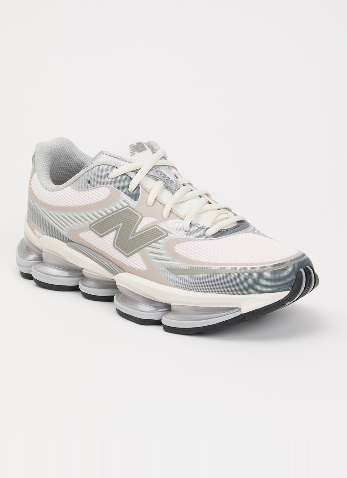 New Balance 2000 sneaker van mesh met logo - voorkant lichtgrijs