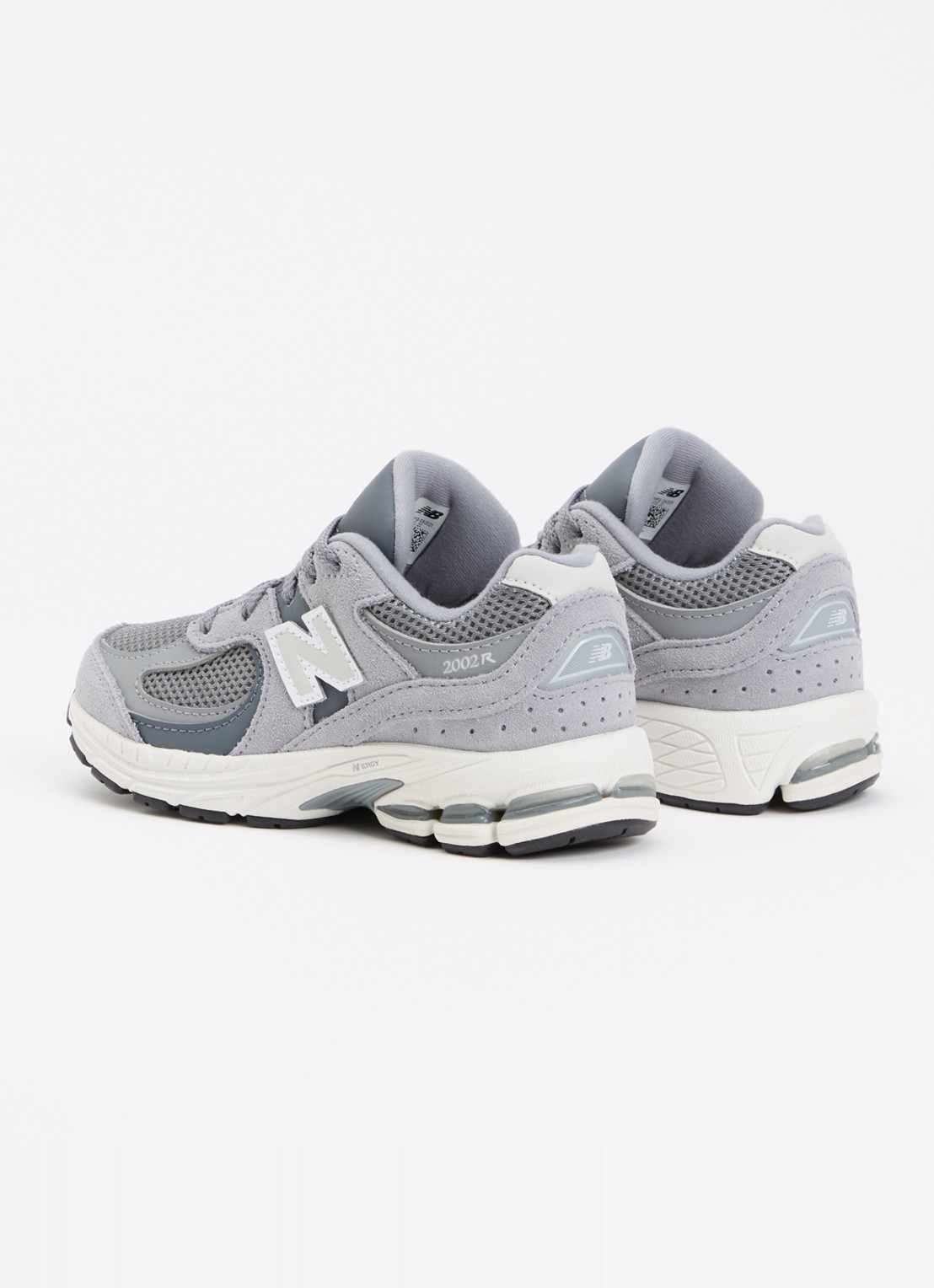 New Balance 2002R sneaker met details van suède - achterkant 3 grijs