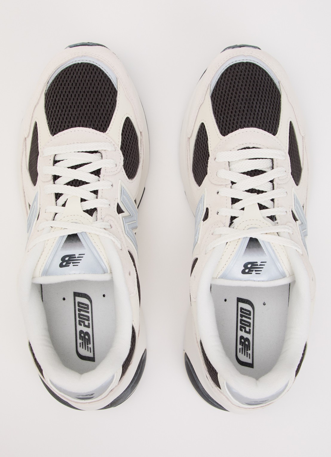 New Balance 2010 sneaker met suède details - detail 2 beige