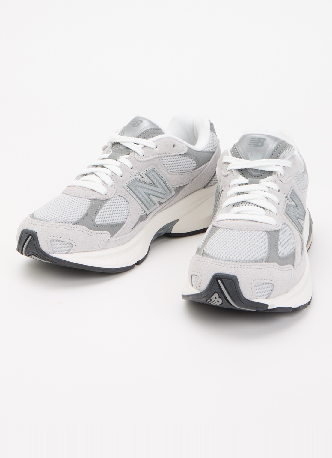 New Balance 2010 sneaker van mesh met details van nubuck - detail lichtgrijs