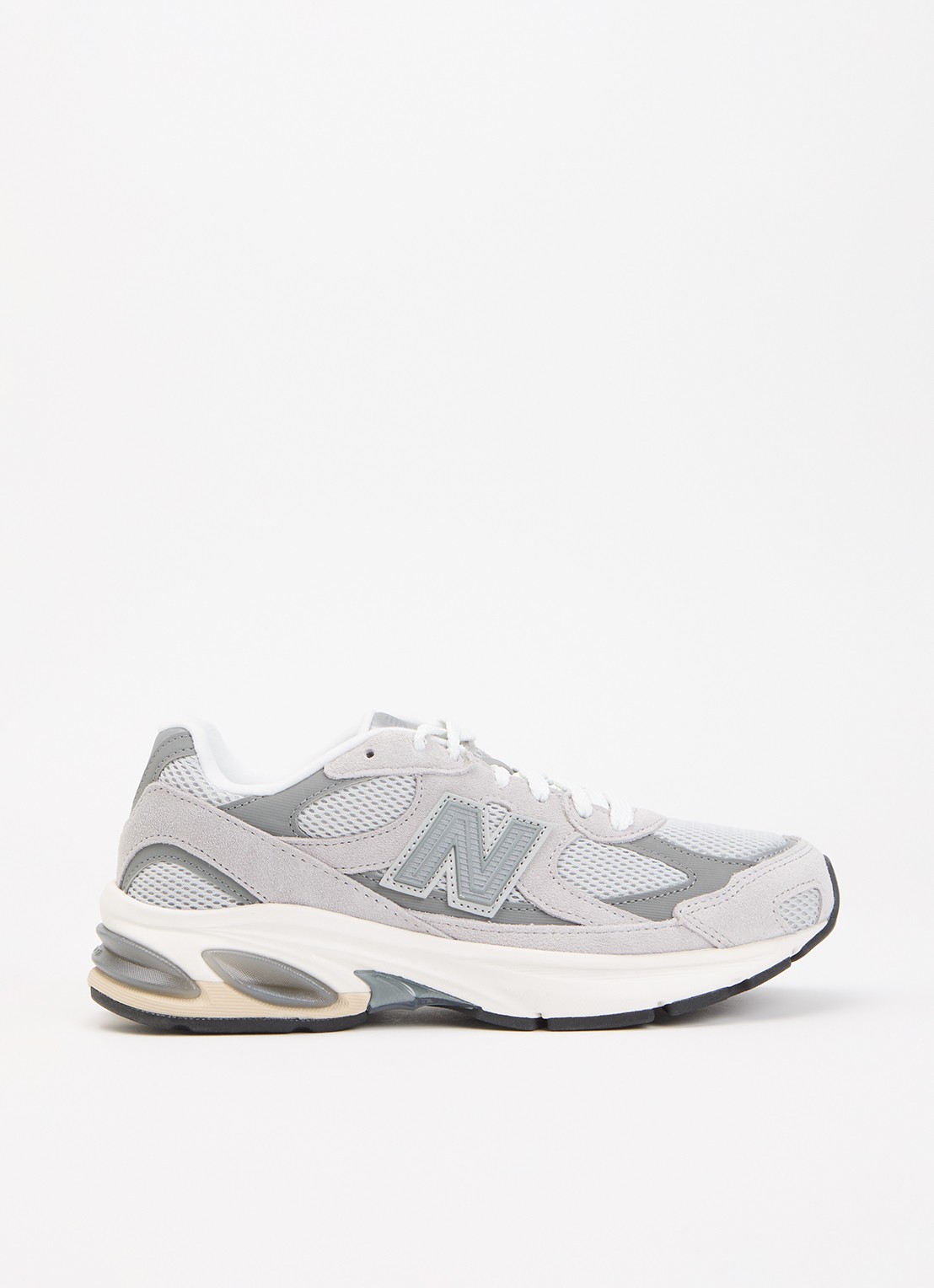 New Balance 2010 sneaker van mesh met details van nubuck - voorkant 4 lichtgrijs