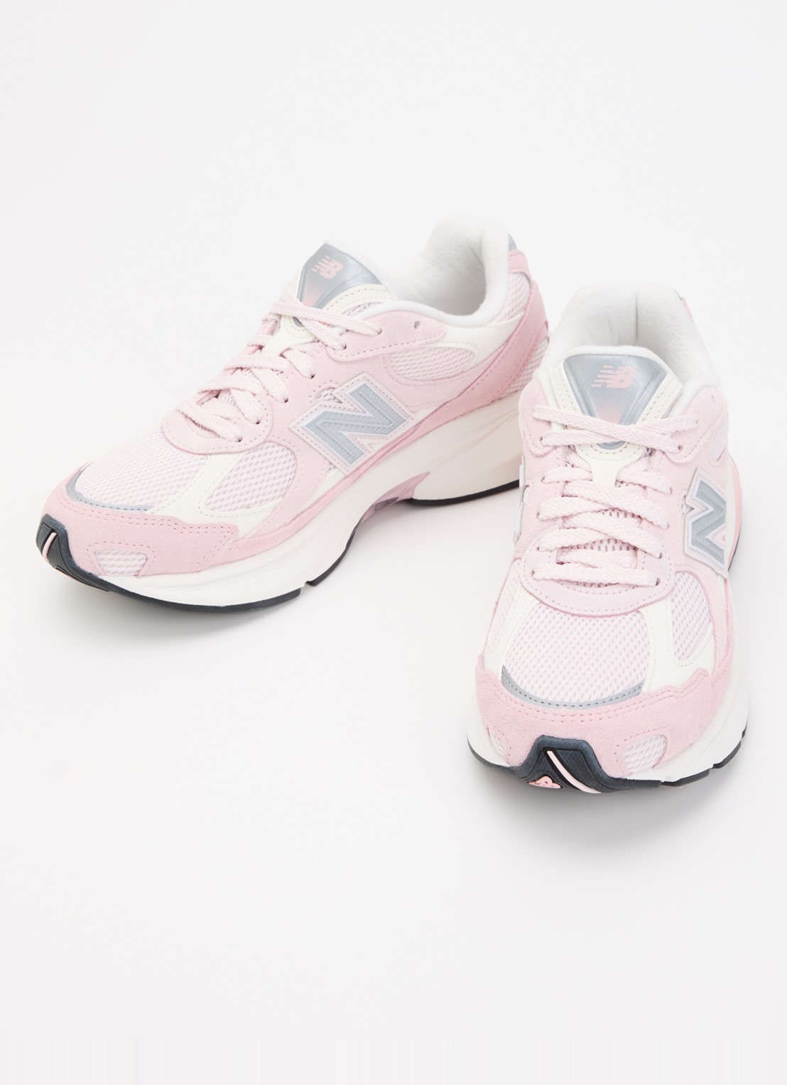 New Balance 2010 sneaker van mesh met suède details - detail 2 lichtroze