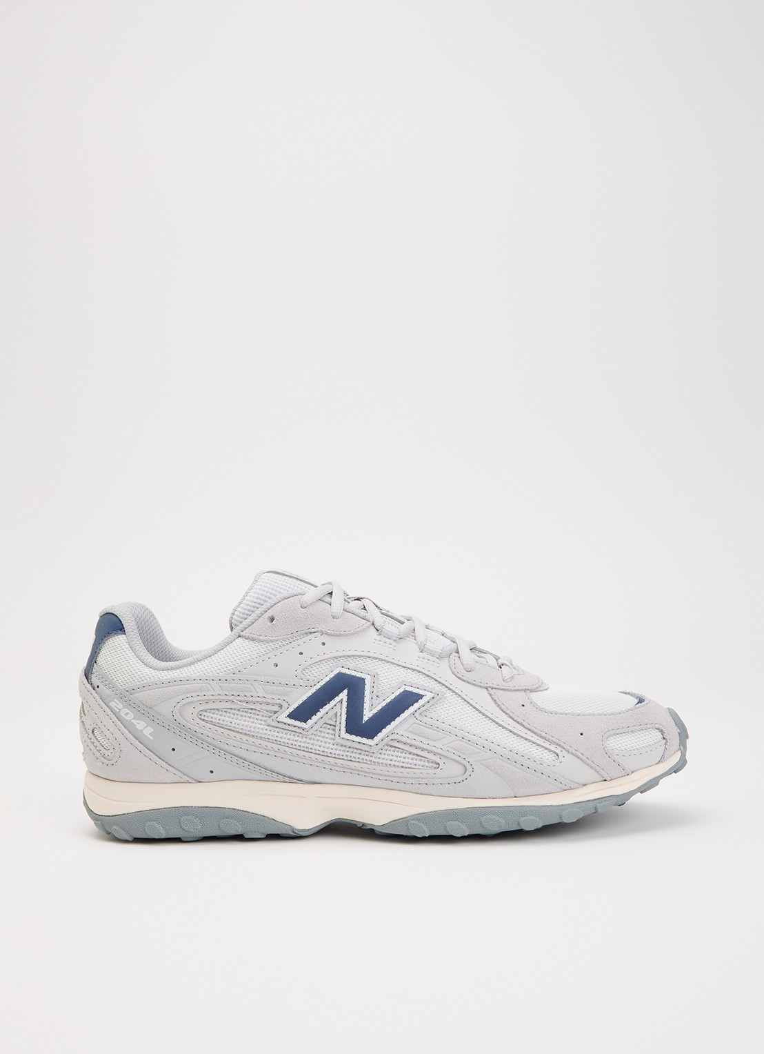 New Balance 204L sneaker met mesh details - voorkant 2 grijs