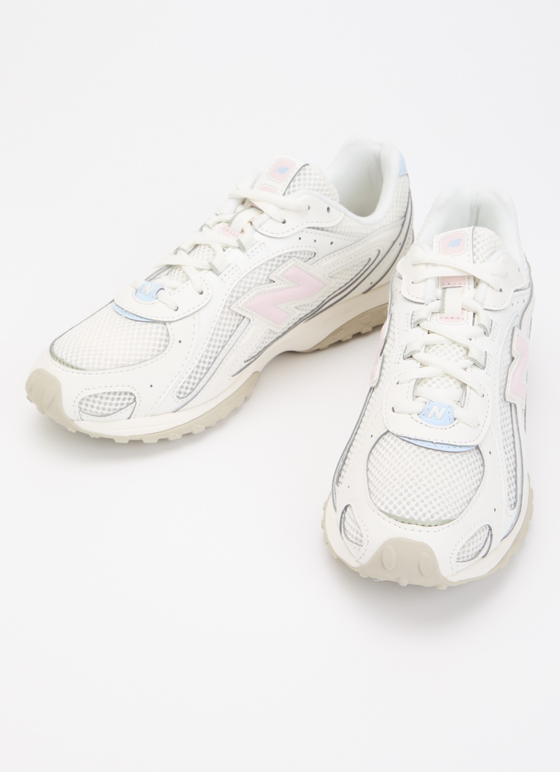 New Balance 204L sneaker van mesh met details van suède - detail 2 ivoor