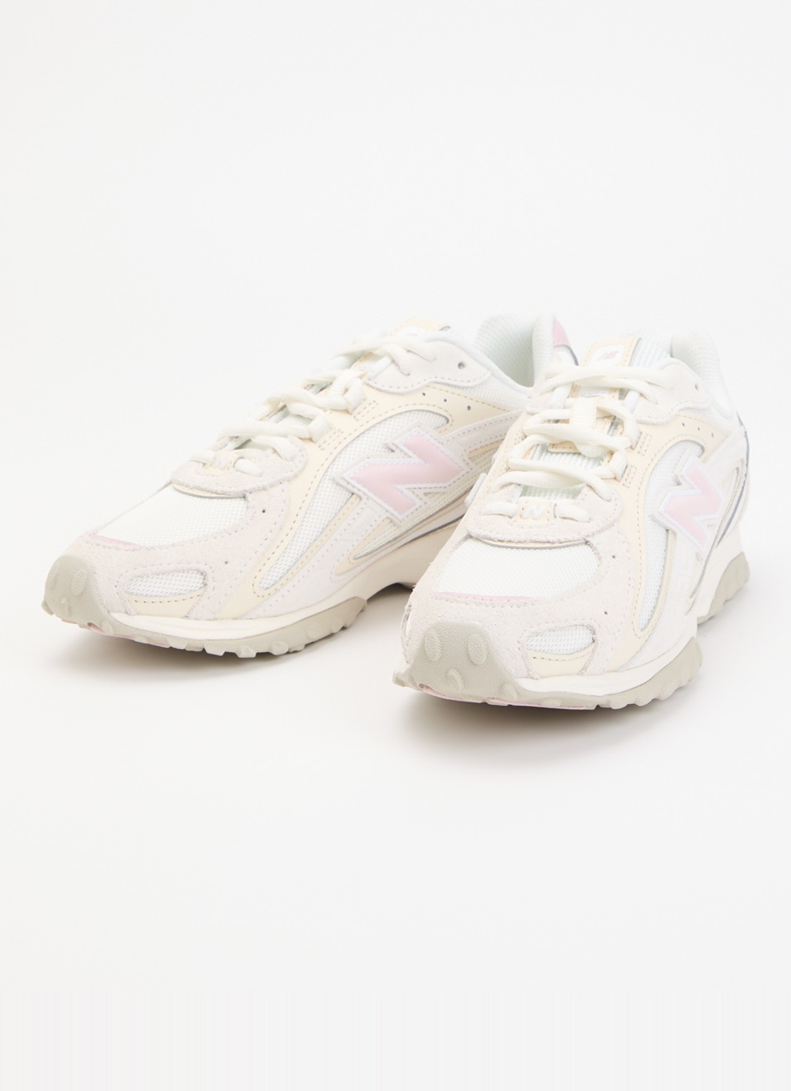 New Balance 204L sneaker van mesh met details van suède - detail gebroken wit