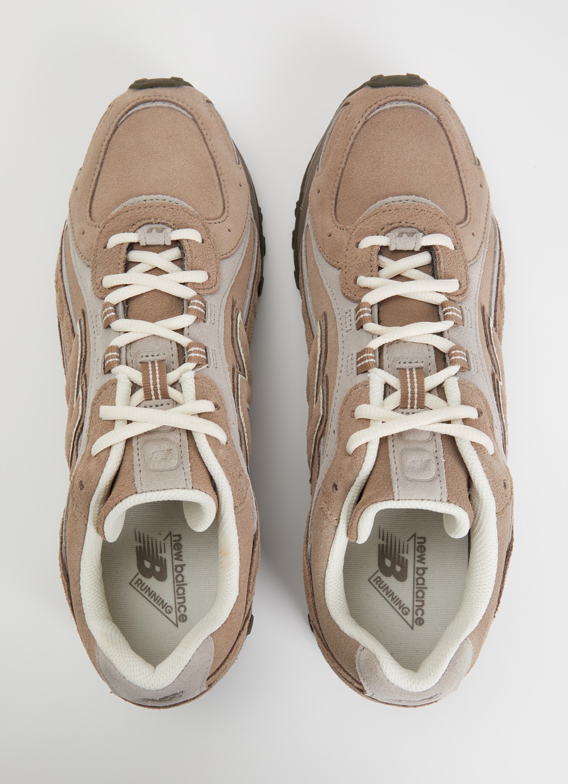 New Balance 204L sneaker van suède - detail 3 beige