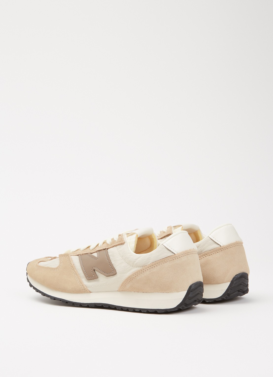 New Balance 471 sneaker met suède details - achterkant beige