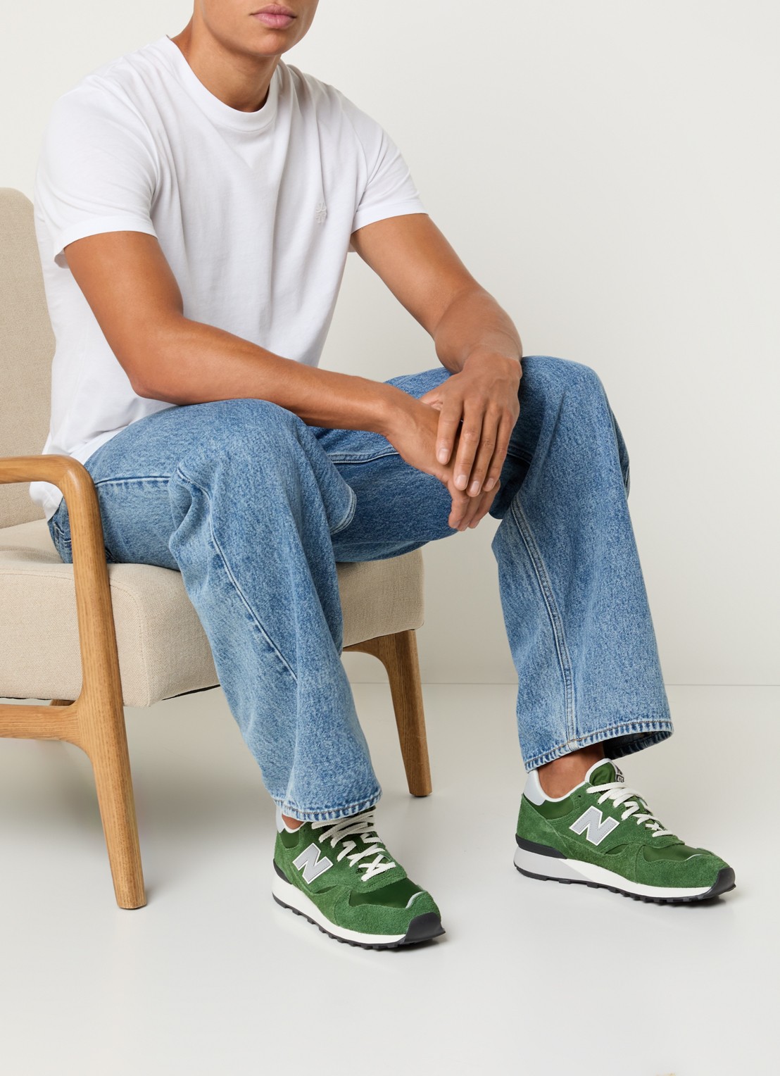 New Balance 475 sneaker met suède details - voorkant 5 groen