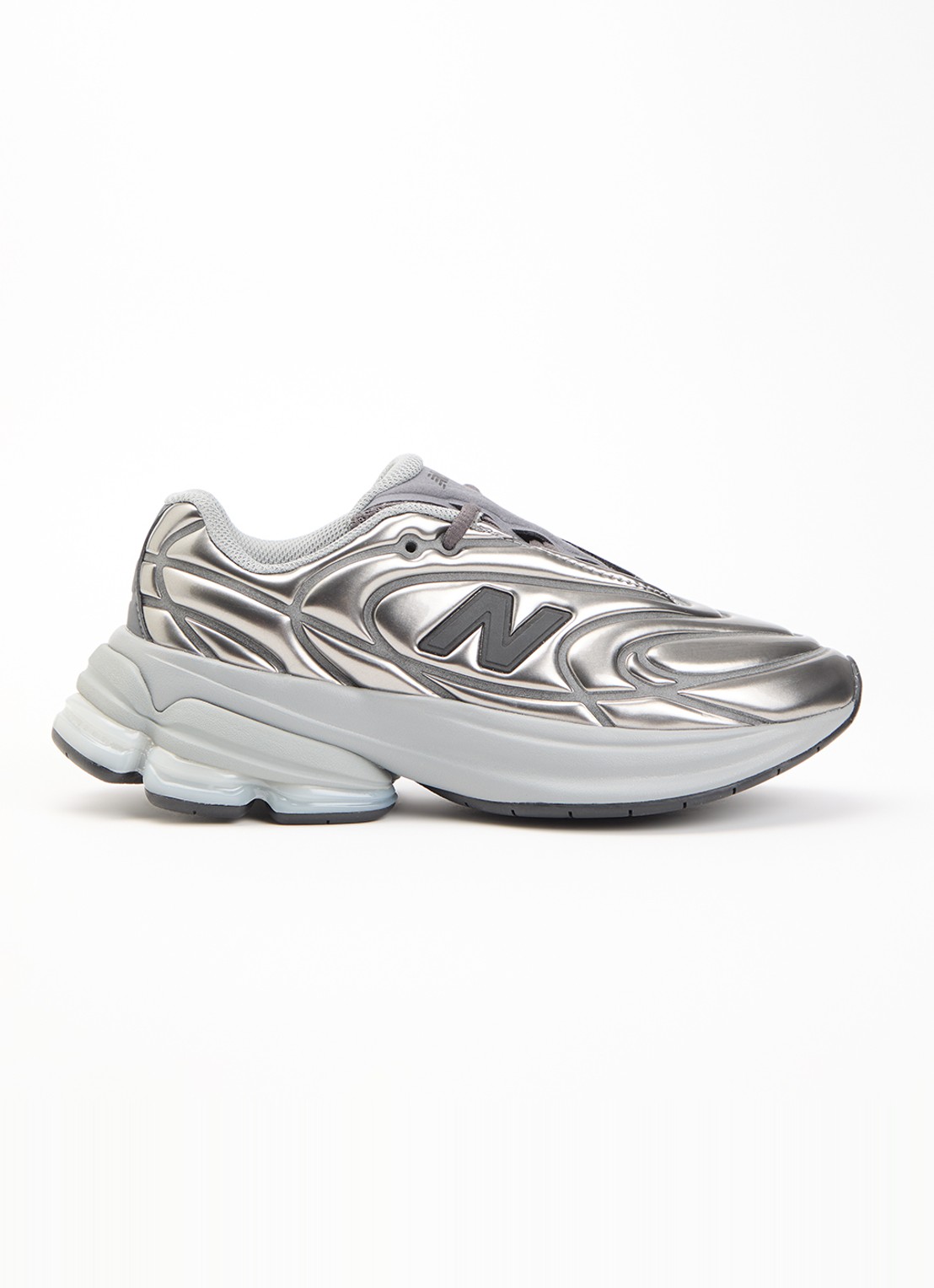 New Balance 5030 sneaker met metallic finish - voorkant 5 donkergrijs
