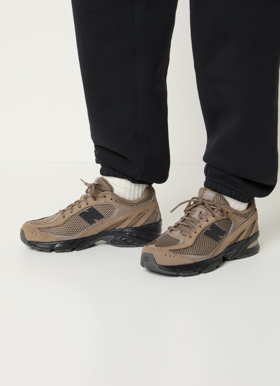 New Balance 509 sneaker met suède details - voorkant 2 bruin