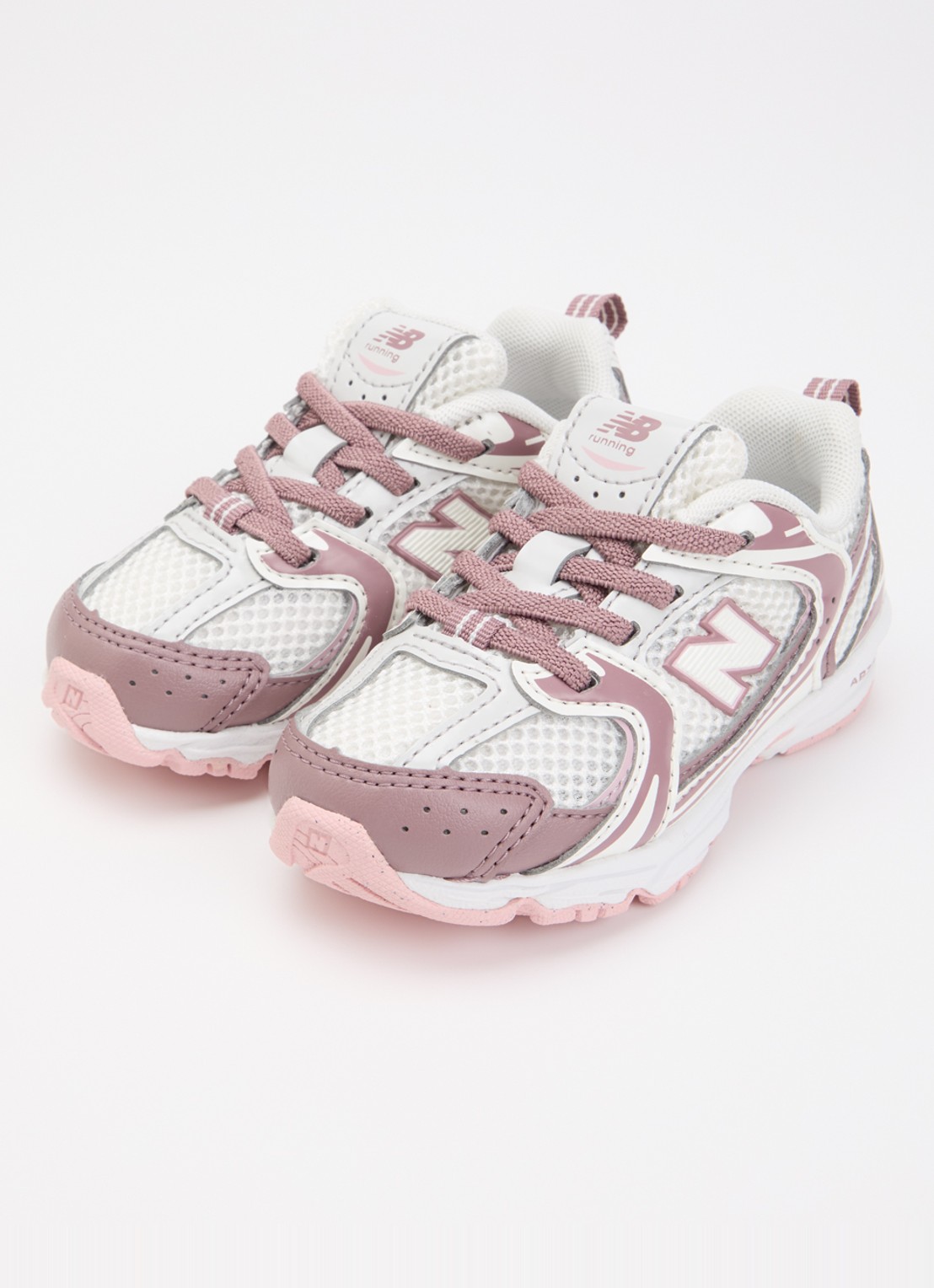 New Balance 530 sneaker met details van mesh - voorkant 2 roze