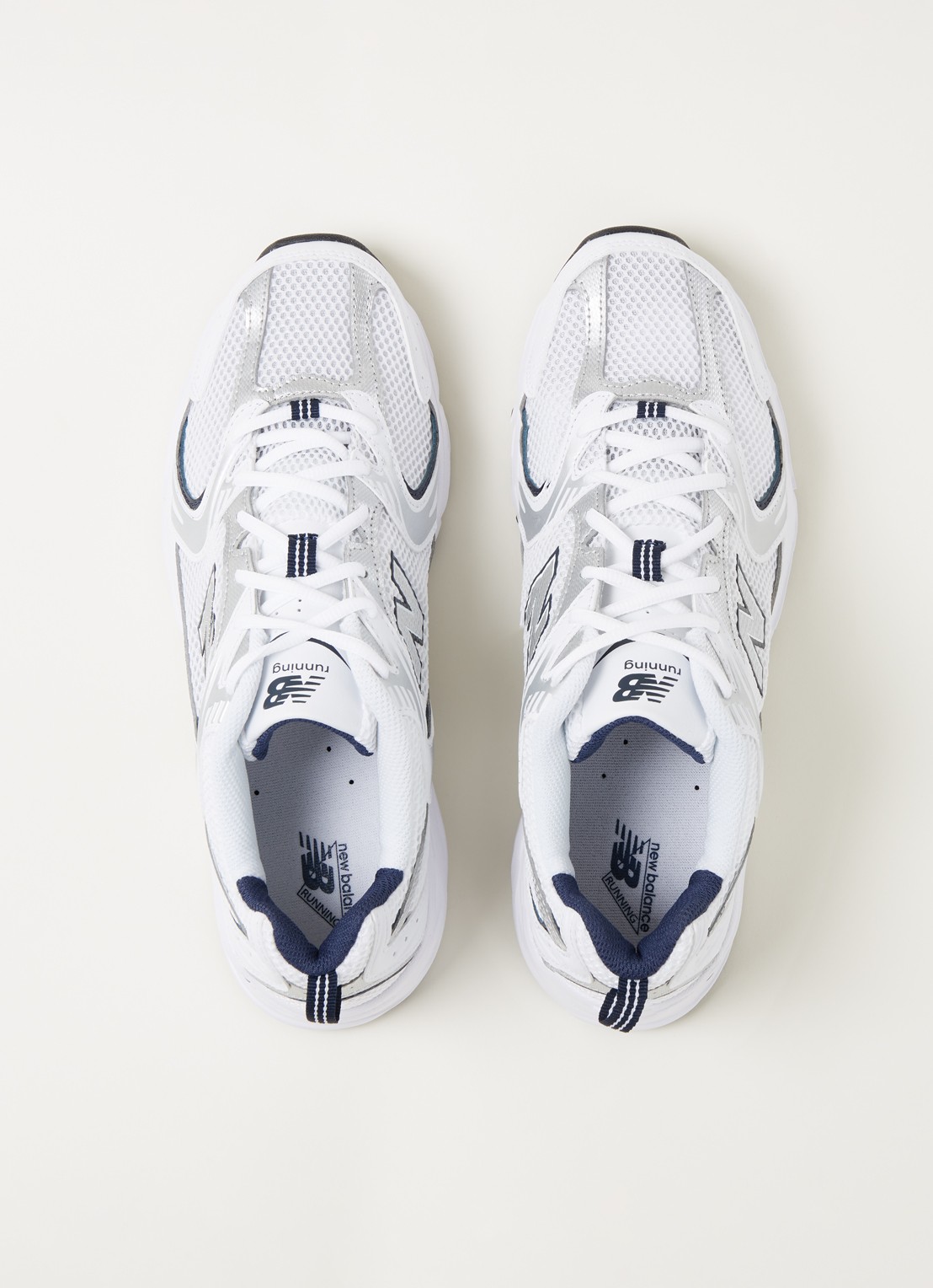 New Balance 530 sneaker met mesh details en metallic finish - MR530SG - detail 5 zilver