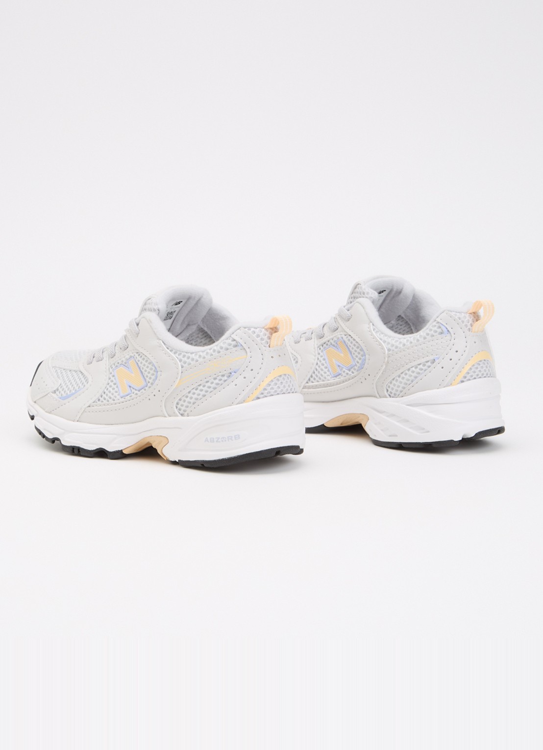 New Balance 530 sneaker met mesh details - achterkant 4 lichtgrijs