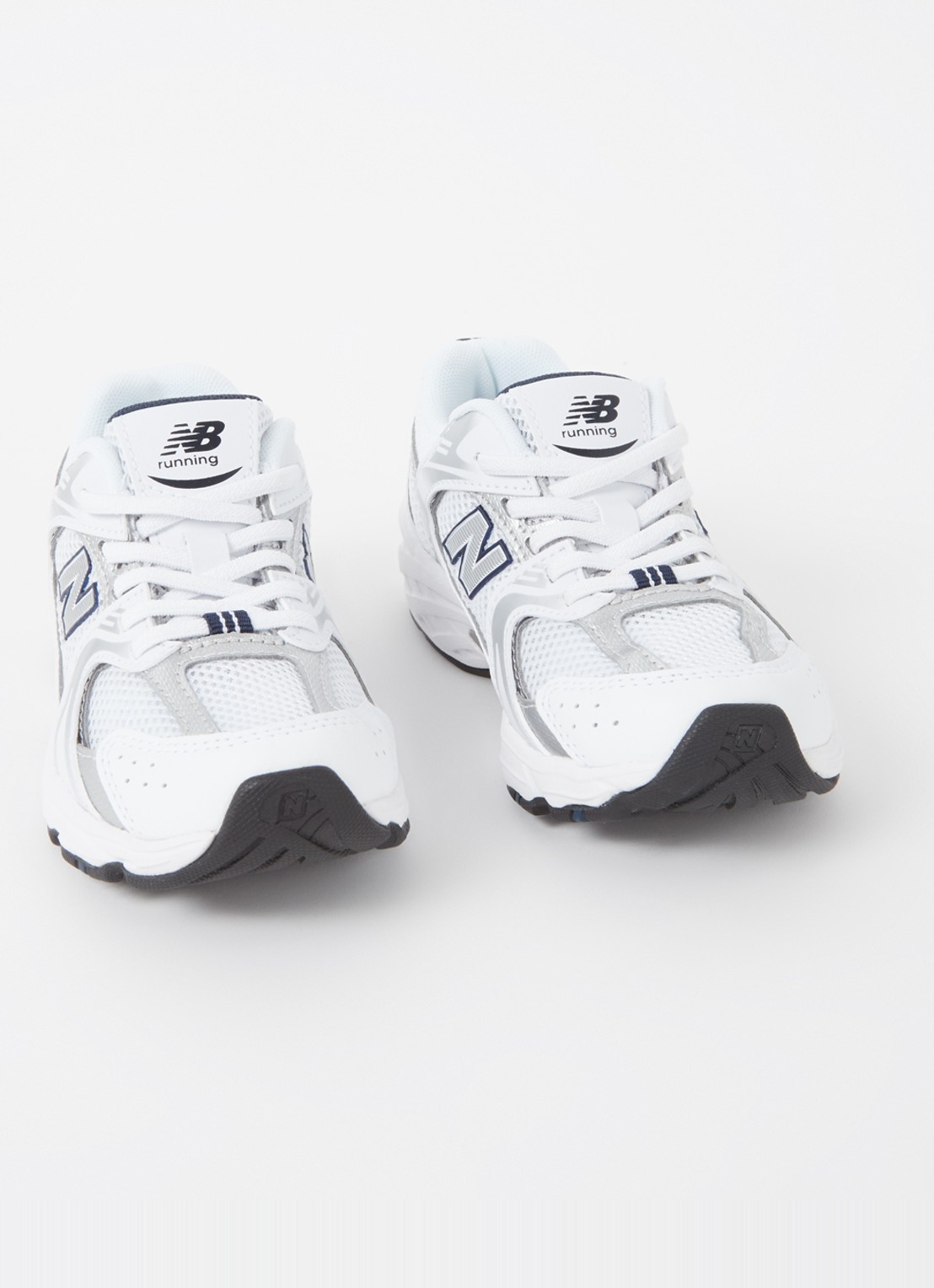 New Balance 530 sneaker van mesh met leren details - voorkant 4 wit
